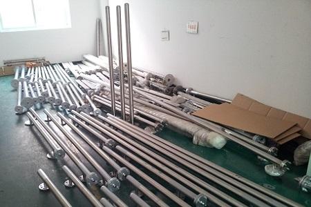 磁翻板液位計主導(dǎo)管